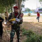 Yekta Naser Instagram - خونين جگر شد باز ايران از داغ بى گناهانش ننگ بر هر اعتقاد و تفكرى كه اينچنين راهى را براى اثبات حقانيتش برميگزيند#تروريسم_همه_جا_محكوم_است