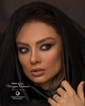 Yekta Naser Instagram - با آرزوزى دلى گرم و چشمى روشن براى شما عزيزان#يكتا_ناصر #دل