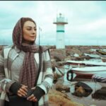 Yekta Naser Instagram – اونایی که #نیسان_آبی رو دیدند دوست دارید زری ماجرای جمشید و آتوسا رو بفهمه یا نه ؟ به نظرتون اگر فهمید چه برخوردی بکنه؟ بره؟ یا بمونه و با تردید و شک زندگی بکنه و سرکوفت بزنه؟ یا بمونه و دم نزنه و از درون متلاشی بشه؟!…
عکس: مهدی کریمی