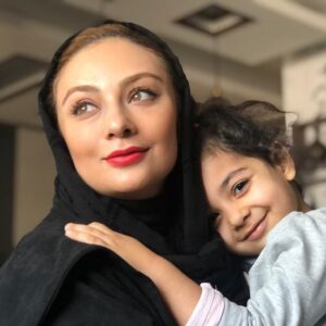 Yekta Naser Instagram - ❤️❤️مادر دخترى هاى ما#يكتا_ناصر
