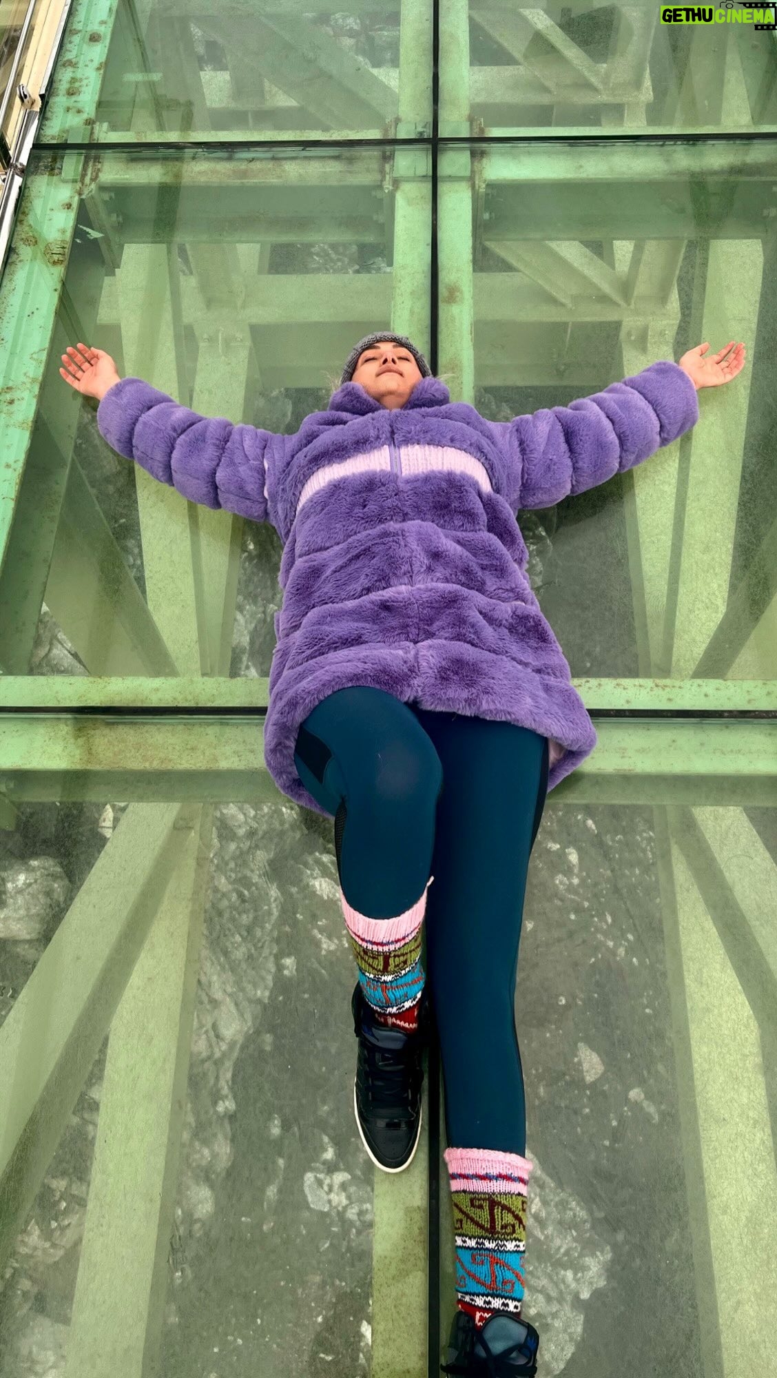 Yeliz Yeşilmen Instagram - Hayat ya cesur bir maceradır ya da hiçbir şey. maceracı bir yay burcu olarak bu sefer hiç gitmediğim topraklara kaz Dağları’na gittim tüm maceram gezi sayfamda gizli çok eğlendik muhteşem üç gün geçirdik merak eden gezenti dostlarım gezi sayfama bekliyorum @cocuklugezginyelo #yelizyeşilmen #kazdağları #çocuklugezginyelo #travel #öneçıkar #keşfet #instagood #kazdaglariramadaresortotel