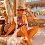 Yeliz Yeşilmen Instagram – Yay burcu hemde yüzde yüz yaylar burdamı? Tek başına koca bir ordudur yay kadını işte o bem.Kimseye mecbur kalmadıkça ihtiyaç duymaz minnet etmez işte o benim boyun Eymez hak yemez hakkını da asla yedirtmez hakkını yemeye kalkışını çok fena yapar 🤣 kırıcı biri değildir ama bazı şeyleri asla unutmaz aslında fark ettim de hiçbir şeyi unutmuyorum kafamda kocaman bir kara liste var hele hele o kara listenin başında bir numarada öyle biri var ki vah ki vah . #yelizyeşilmen #reels #instagram #öneçıkar #keşfet #fyp #travel