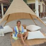 Yeliz Yeşilmen Instagram – Tabiki yaparsam en iyisini yaparım  ürün çıkaran sanatçılara karşı bir önyargı var ön yargıyı kırmak için ürünü deneyip yorumlarınızı bekliyorum çünkü gerçekten hiç mütevazi olamayacağım en en en iyisini yaptık bunun için çok para çok zaman gitti ama en iyisini yaptık yakında çok büyük fark et ilerde de sizlerle buluşacağız ürünlerin toptan satış işlerini stantlarını almak isteyenler değil lütfen asistanımla irtibat da olsun. 15 gün içerisinde altı adet yeni ürünümde sizde buluşacak aradığınız tüm ürünleri bulabileceğiniz bir marka olacak çok yakında çok güzel marka zincirleriyle ortak anlaşmalı çalışmalarımız devam edecek . Toptan ürün satışları için de bilgiler için bırakacağım WhatsApp numarasından irtibatta olabilirsiniz  0545 2862988
@yelizyesilmenbeauty  #yelizyeşilmen #yelizyeşilmenbeauty #güzellik #kozmetik #öneçıkar #keşfet