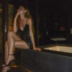 Yelyzaveta Vasylenko Instagram - cigs🔚legs
