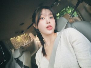 Yeo Joo-ha Instagram - 요즘 유일하게 찾아가는 유나쌤🐱