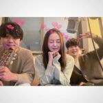 Yeo Joo-ha Instagram - Close to you🕊️ 택균오빠 기타로 현명오빠랑 커버 뚝딱💁‍♀️ 커버 촬영에도 세심히 관리해주시는 유나쌤 항상 감사해요:)