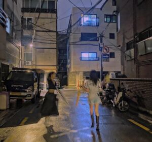 Yeo Joo-ha Instagram - We are at the middle of this year, Middle of ‘nowhere’.
how ya doing all 🌷

Me, i’m able to put up with this year 
because of all ur lovings🎀