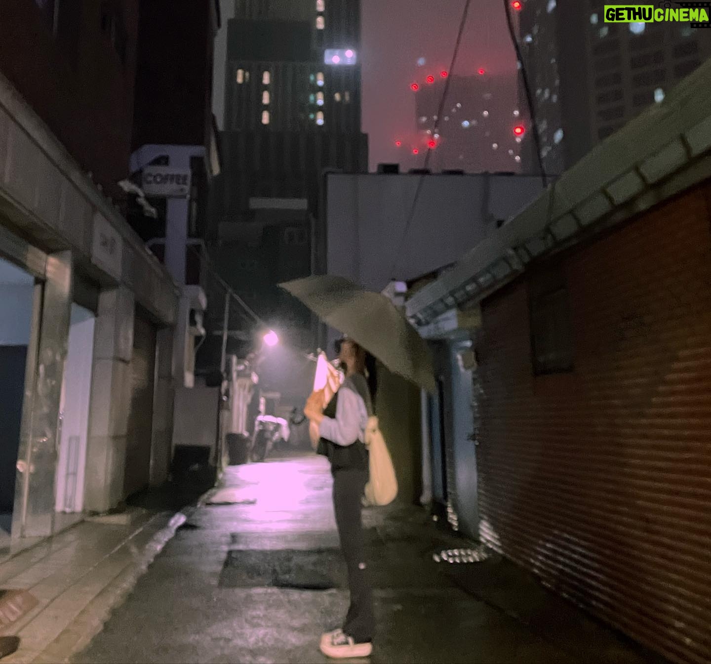 Yeo Joo-ha - 46K Likes - We are at the middle of this year, Middle of ‘nowhere’.
how ya doing all 🌷
Me, i’m able to put up with this year
because of all ur lovings🎀