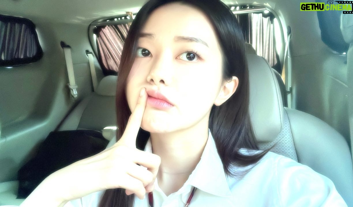 Yeo Joo-ha - 78.2K Likes - Got a helped because my face gets puffy puffy in the morning..