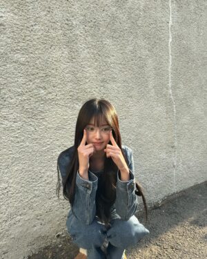 Yeon-woo Instagram - 앞머리야 이제 안녕이다