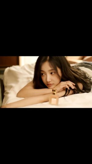 Yeon-woo Instagram - @forment_official @esquire.korea