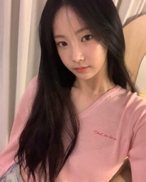 Yeon-woo Instagram - 다들 잘자