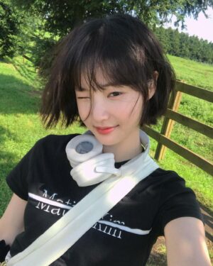 Yeon-woo Instagram - 다들 웃서