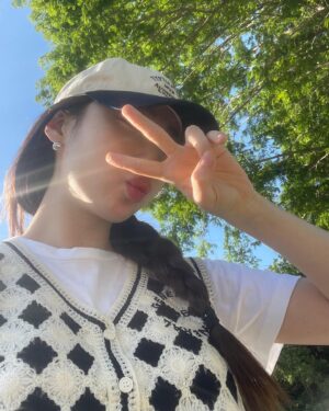 Yeonjung Instagram - 시원하고 화창했던🌻