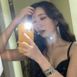 Yeonjung Instagram - 즐거웠던 팬콘 1일차🖤 내일 또 봐 !