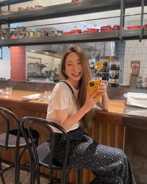 Yeonjung Instagram - 그대들이 있어서 든든해여 아주~ 🤳