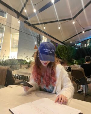 Yeonjung Instagram - 산책하기참좋은날씨다🚶‍♀️🍃