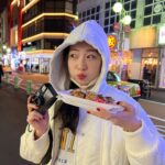 Yeonjung Instagram – 벌써 올해가 지나갔네요
아주 의미있고 감사한 한해였습니다
2023년 더 행복하고 아름답길!🙏
새해 복 많이 받으시고 모두 건강하세요☀️🧡
잘가 2022 ✨