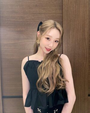 Yeonjung Instagram - 🖤