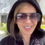 Yolanda Andrade Instagram - @drinescastro Magdalena 52 Dile que vas de mi parte y te va a dar Un Descuento. O te va a mandar Saludos Jajajajjaja