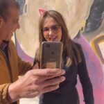 Yolanda Andrade Instagram - Gracias a Todos Por invitarnos a este hermoso Reconocimiento En Su tierra, #torreoncoahuila A Una Mujer Talentosa Trabajadora y Generosa . Mi Amiga Querida . #carmensalinas #torreónsiemprepuede