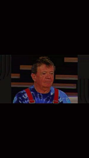 Yolanda Andrade Instagram - GRACIAS QUERIDO  #chabelo ❤️
Atte : Mi INFANCIA 
#enfamiliaconchabelo 
 #chabelo 

@montseyjoetv 
@montserrat33 
@canalunicable