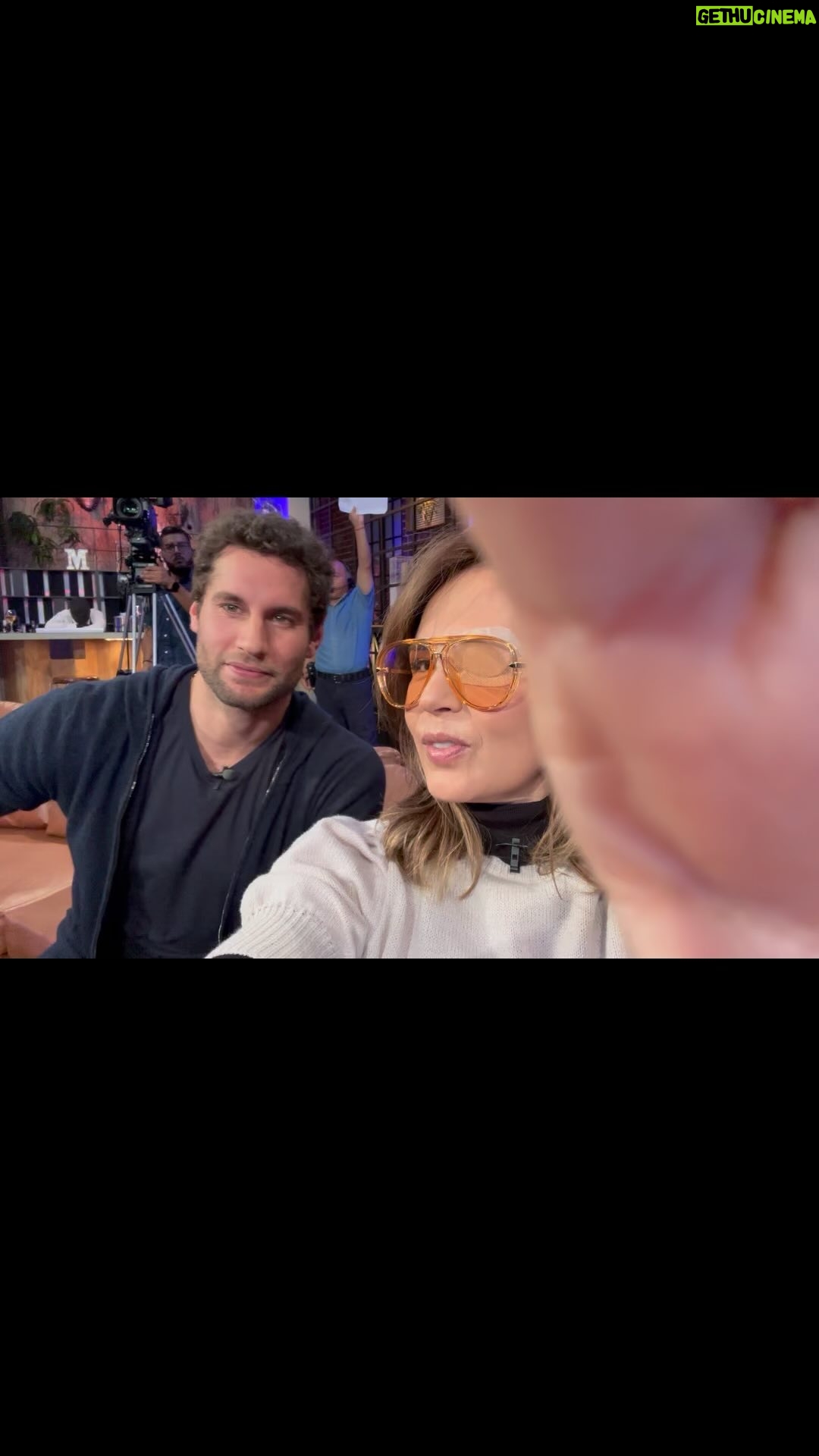 Yolanda Andrade Instagram - @manuelmedrano @franconorhal @lorenameritanooficial @montserrat33 @montseyjoetv #yolandandrade