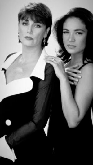 Yolanda Andrade Instagram - GRACIAS ,GRACIAS GRACIAS . HELELINDA
POR EL HONOR DE TU AMISTAD Y AMOR .
SIEMPRE SUPIMOS LO MUCHO Y LO BONITO.
#helenarojo ❤️🙌🏽
TU YOLINDA .