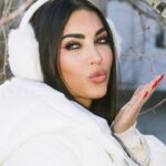 Yolanthe Cabau Instagram – Snowy scenes, endless dreams ❄️✨