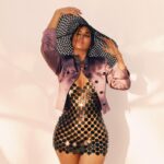 Yolanthe Cabau Instagram – Connecting the Dots ⚫️