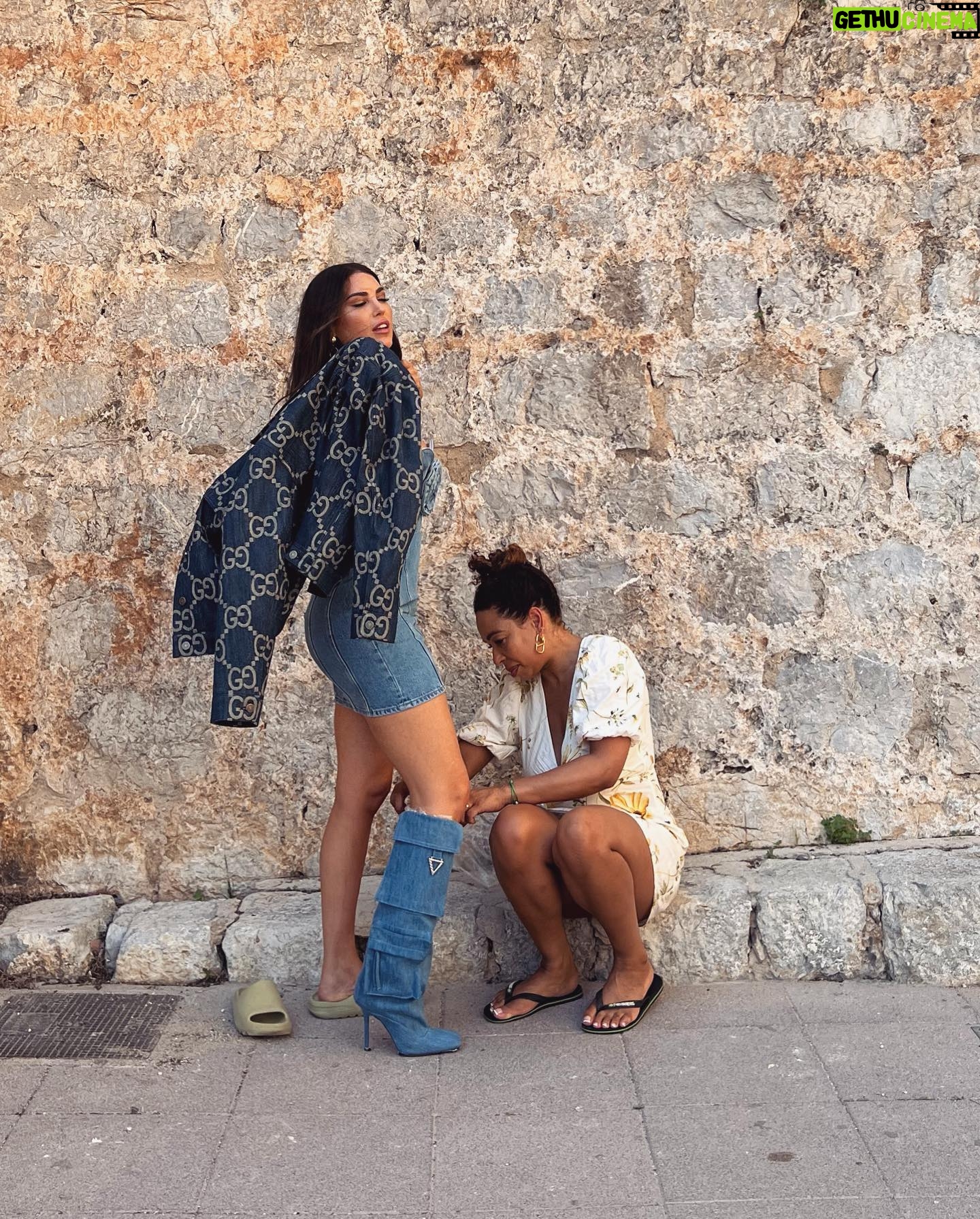 Yolanthe Cabau Instagram - De nieuwe Beau monde ligt nu in de winkel 💞