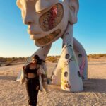 Yolanthe Cabau Instagram – ..Amongst the sands of time, discover the depth of your existence..✨💓💫
