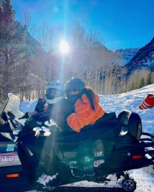 Yolanthe Cabau Instagram - Last day of 2023 ❄️🧡 love you all!!