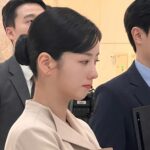 Yoon Bo-mi Instagram - 😭😭😭눈물광광.. #눈물의여왕 #나비서🦋
