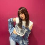 Yoon Bo-mi Instagram - Apink DND🤍 #음악중심 #오늘두수고해써판다🐼 #photoby @artist_eunji