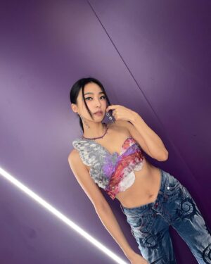 Yoon Bo-ra Instagram - Violet 💜✨