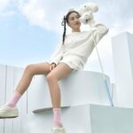 Yoon Bo-ra Instagram - 이번 라운딩은 뽀짝한 시나모롤과 함께! ☁☁🎀 #광고 #더블플래그 #doubleflag #24SS #시나모롤 #산리오 #산리오콜라보 @doubleflag_official