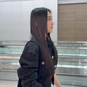 Yoon Bo-ra Instagram - Let's kcon in Hong Kong 💜