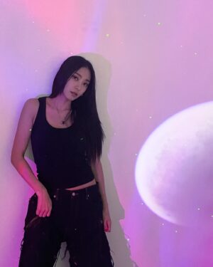 Yoon Bo-ra Instagram - 🌕🌗🌑