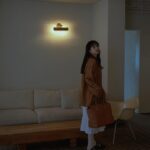 Yoon Seung-ah Instagram - 🩵 자켓 @beaker_store, 곧 사러갈 예정. 원피스 @reformation 어깨가 말라보이는 핏으로 장바구니에 담아둠. 가방 @tods 내 옷장속 아이템. 슈즈 @loewe 보자마자 반해버림! 사야할까요? 🥹