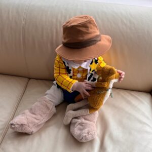 Yoon Seung-ah Instagram - 🩵
1.신비주의
2.김우디
3.하이파이브 개인기  1
4.잘 놀아주는 예쁜 누나