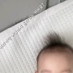 Yoon Seung-ah Instagram - 원이 머리카락 어디까지 올라가는거에요__>