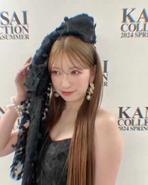 Yoshida Akari Instagram - @kansaicollection 🤍
一つ目のステージは @eimyistoire_official ❤️
.
とーっても可愛い世界観で
大きなリボンつけて歩いたよ🎀🎀
ハイトーンともあってて可愛い🤍