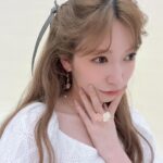 Yoshida Akari Instagram - プロデュースアクセサリーブランド @anchelion 🤍🩵 今日18時〜どんどん夏物出ます💖 . ヘアアクセが豊富だったり 初のサングラス、眼鏡が出たり…🩷 クリア系のアイテムも可愛いし オリジナルデザインもたくさん増えます🎀🎀 . 夏のファッションのアクセントに是非 取り入れてみてくださいね〜🧸🎈 . 今回も長井さんメイクがとーっても 可愛かったです🌈✨
