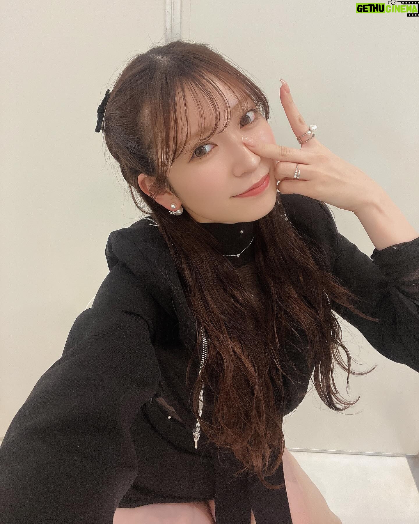 Yoshida Akari Instagram - @anchelion イベントありがとうございました🖤🤍 . いつもとは違った形の接客メインのイベントだったので かなりゆっくりお話しできた気がする〜💗 . 来てくださる皆様 もうすでにanchelionのアクセを身につけて 下さってる方ばかりで たくさん集めてくださってるんだな〜と 嬉しい気持ちになりました💓 . 是非今日ゲットしたものも たくさんつけてください💗💗 . 皆さんの毎日に ほんの少しの輝きと自信をプラス出来ますように💖