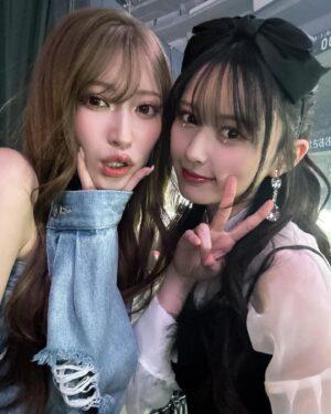 Yoshida Akari Instagram - @mikana.yamamoto 🖤
今日も圧倒的美少女🖤🖤
これで性格も可愛いとこたくさんあるから沼よね