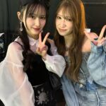 Yoshida Akari Instagram - @mikana.yamamoto 🖤 今日も圧倒的美少女🖤🖤 これで性格も可愛いとこたくさんあるから沼よね