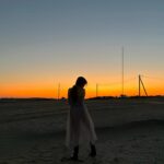 Yoshida Akari Instagram - 写真集オフショット🤍お空綺麗シリーズ #rouge #peach #アカリン最初で最後の写真集