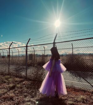 Yoshida Akari Instagram - 写真集オフショット🤍お空綺麗シリーズ
#rouge #peach #アカリン最初で最後の写真集