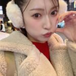 Yoshida Akari Instagram - テンション上がって韓国で流行りの🐻帽子被ったり ❤️のユッケ食べたり、アカリン号乗ったり… vlogも撮ったし、さっき帰宅して購入品も撮影したので また載せますね〜！(お仕事の都合で1ヶ月後になりますが…) お楽しみに🤍 . #韓国